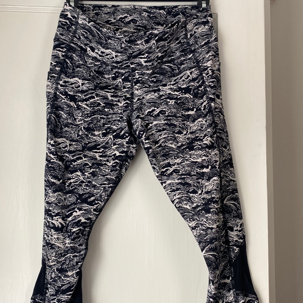Lulu capri leggings
